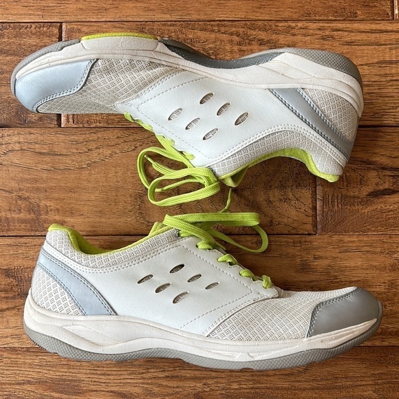 Vionic Venture Walking Sneakers Orthotic Comfort Shoes Silver & Chartreuse Sz 10 - Picture 1 of 12
